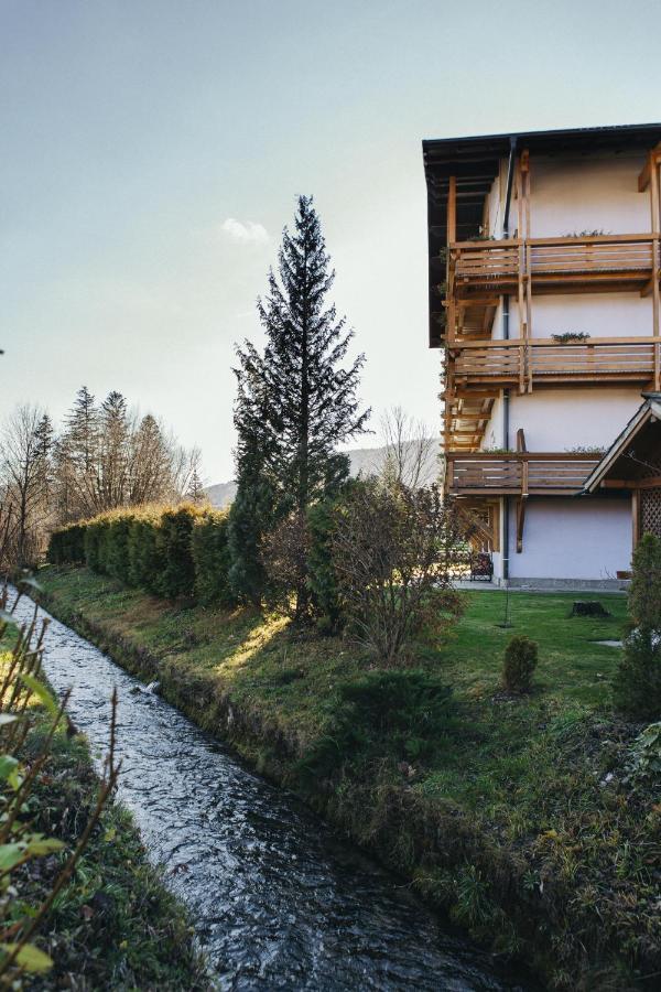 Hotel Paradiesquelle Puchberg am Schneeberg Exterior photo